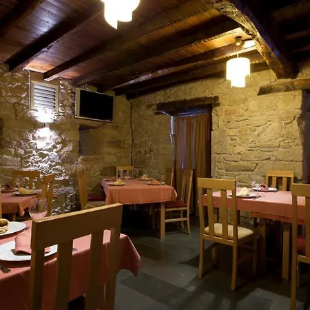 Fiz De Vilapedre 3* Sarria